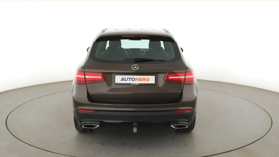 MERCEDES-BENZ GLC -