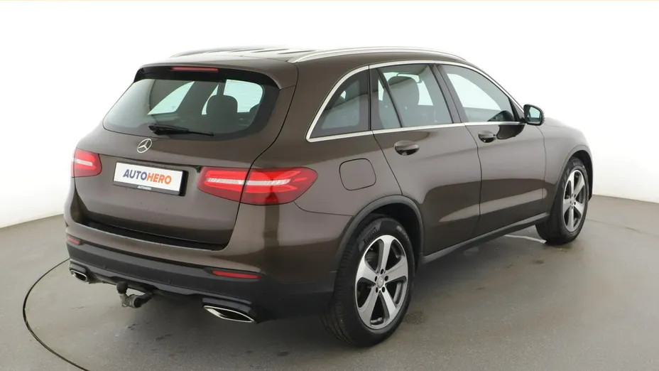 MERCEDES-BENZ GLC -
