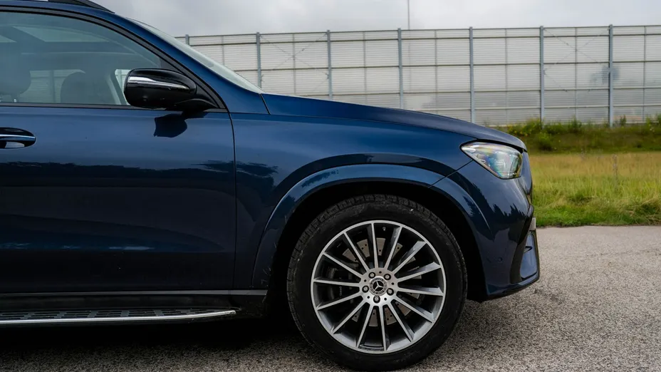 MERCEDES-BENZ GLE -