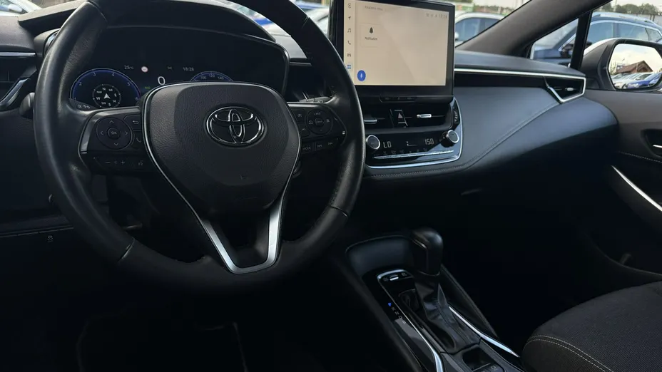 TOYOTA Corolla -