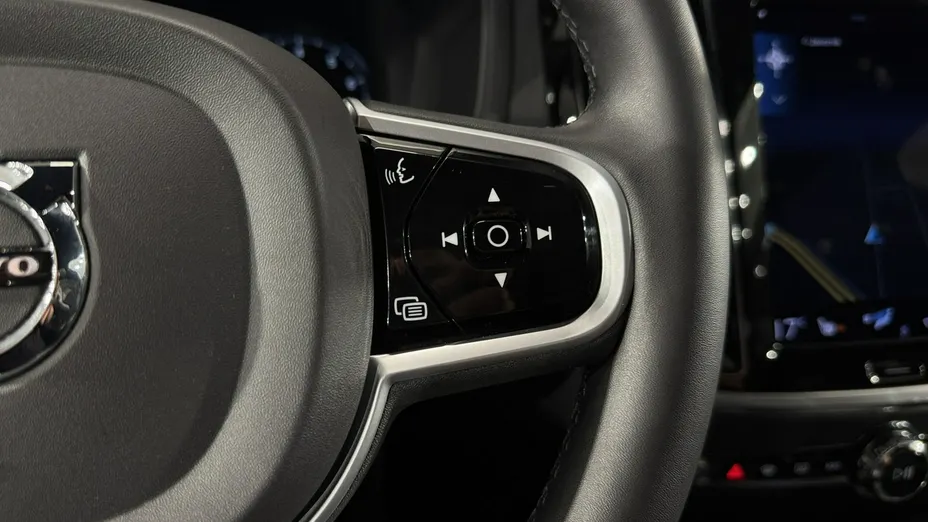 VOLVO V60 -