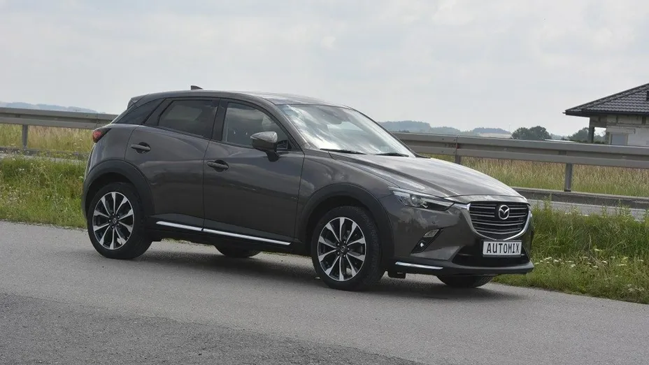 MAZDA CX-3 -