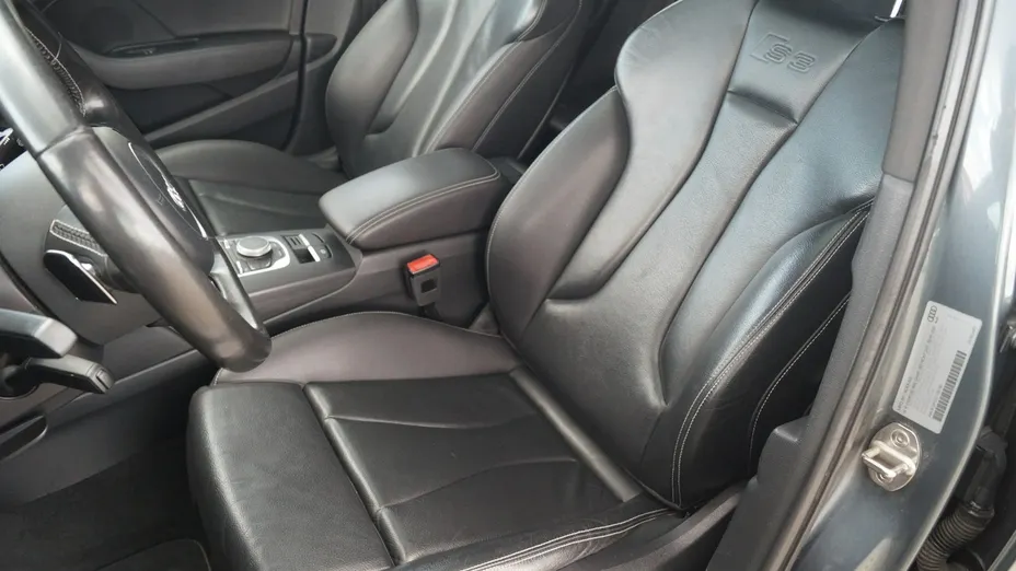 AUDI S3 Limousine -
