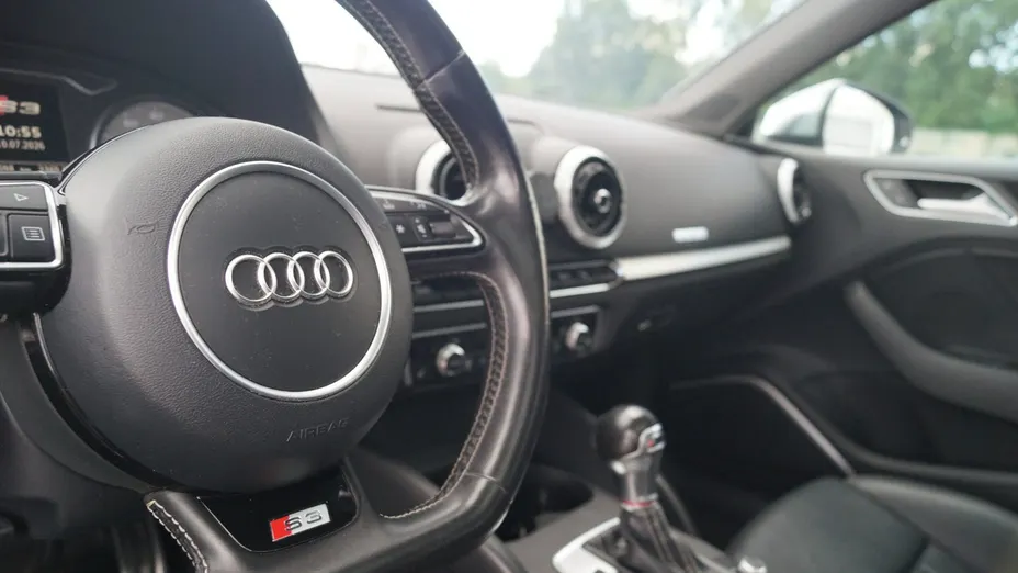 AUDI S3 Limousine -