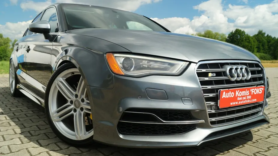 AUDI S3 Limousine -