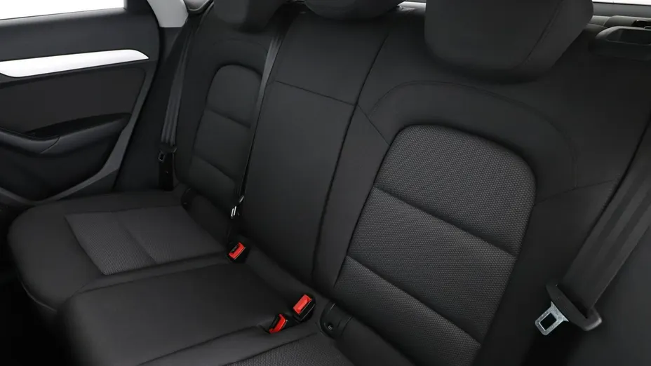 AUDI Q3 -