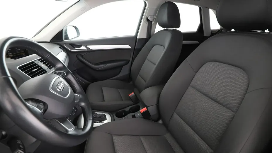 AUDI Q3 -