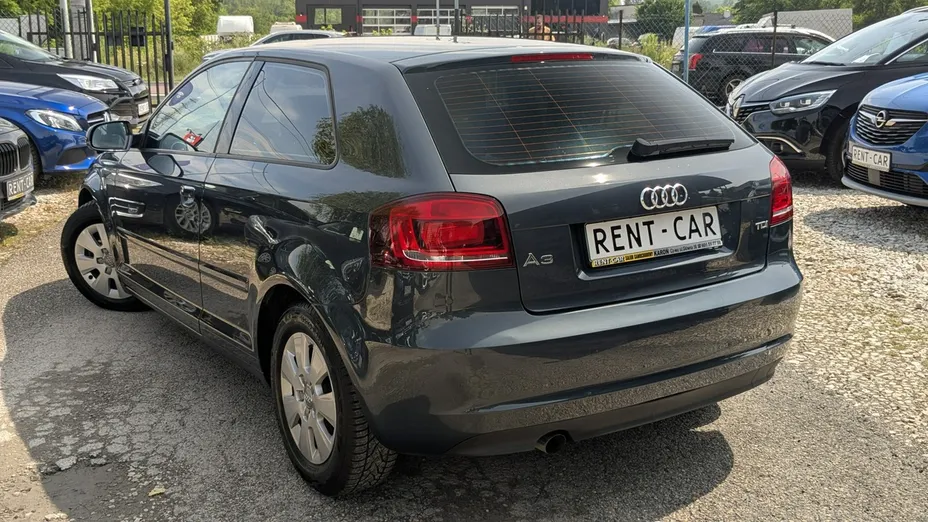 AUDI A3 -