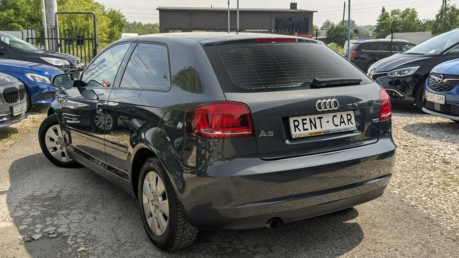 AUDI A3 -