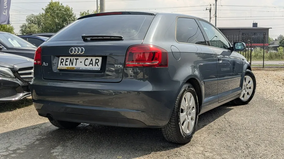 AUDI A3 -