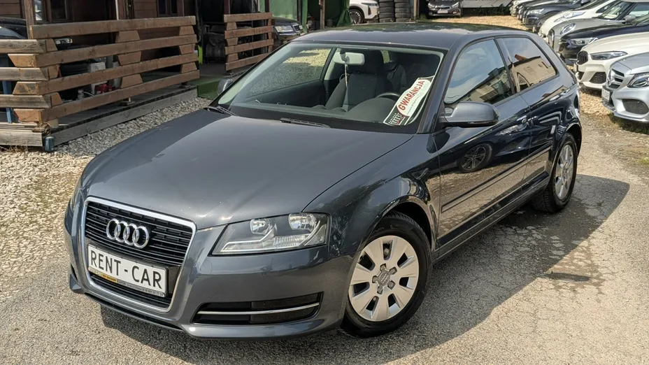 AUDI A3 -