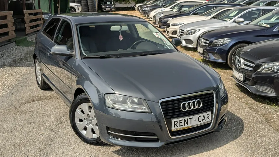 AUDI A3 -