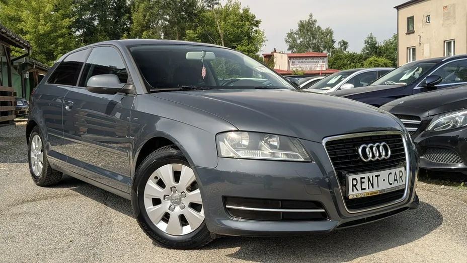 AUDI A3 -
