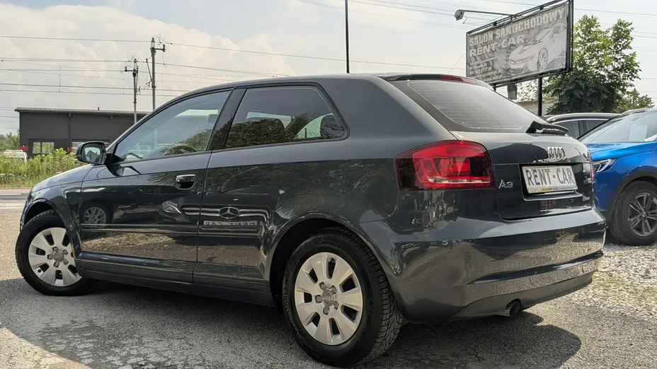 AUDI A3 -
