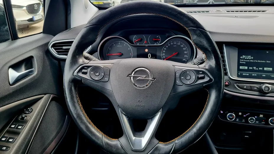 OPEL Crossland X -