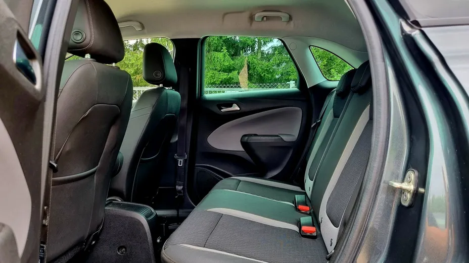 OPEL Crossland X -