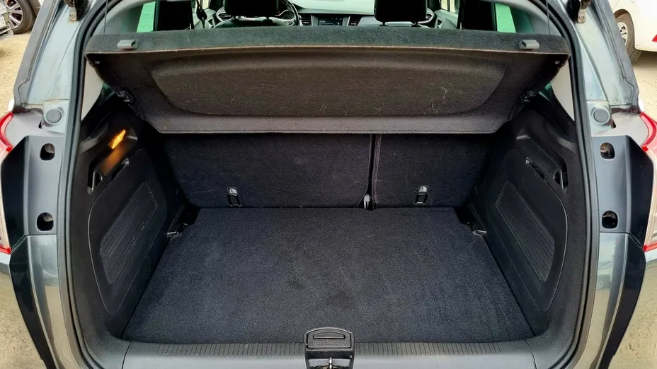 OPEL Crossland X -