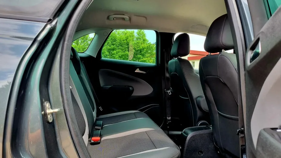 OPEL Crossland X -