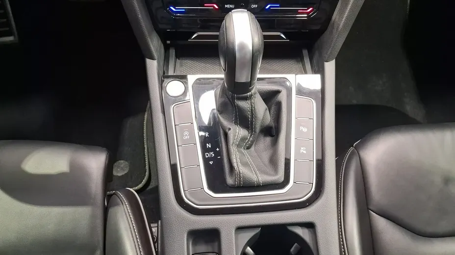VOLKSWAGEN Arteon -