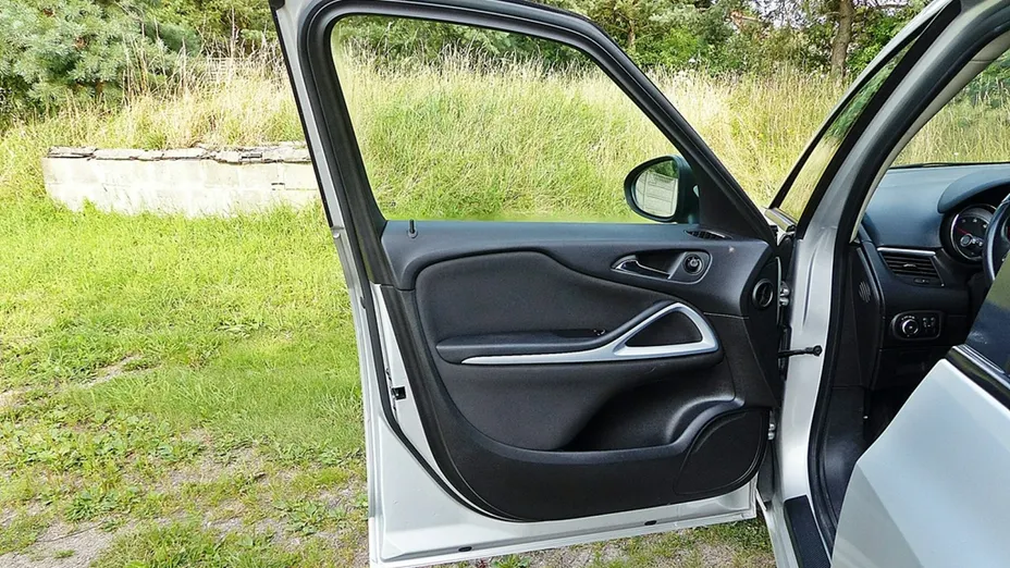 OPEL Zafira -