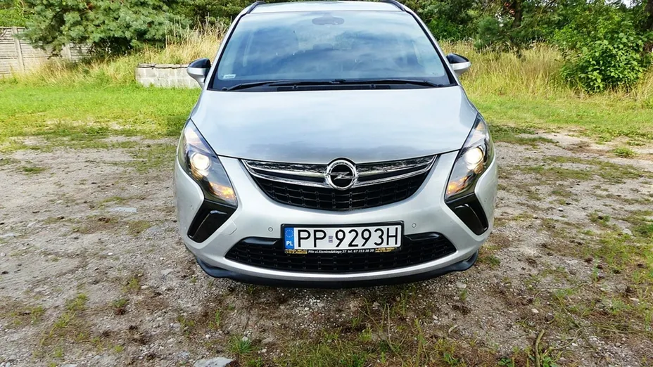 OPEL Zafira -