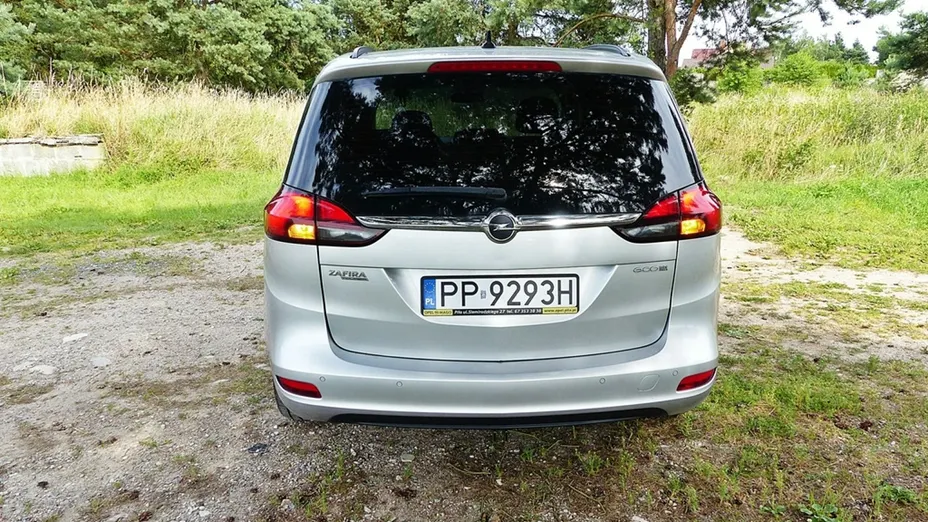 OPEL Zafira -