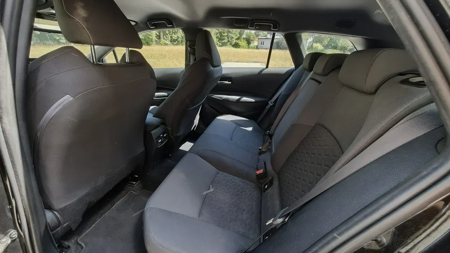 TOYOTA Corolla -