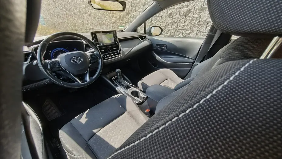TOYOTA Corolla -
