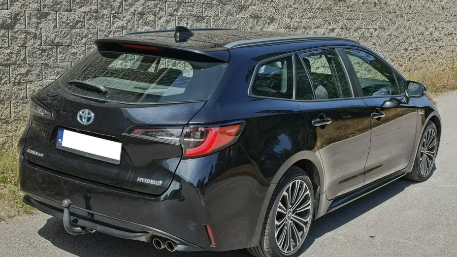 TOYOTA Corolla -