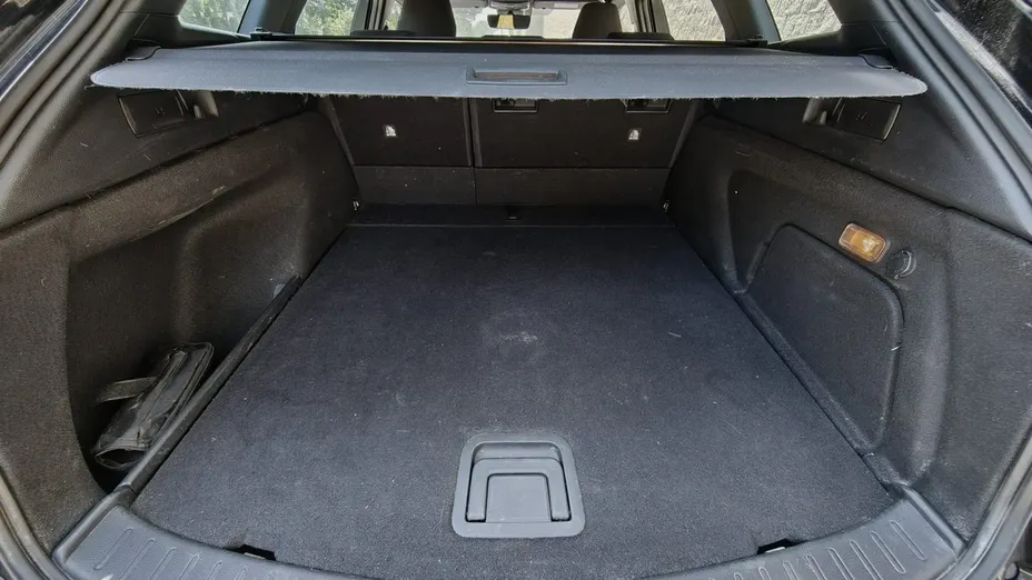 TOYOTA Corolla -