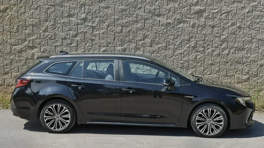 TOYOTA Corolla -