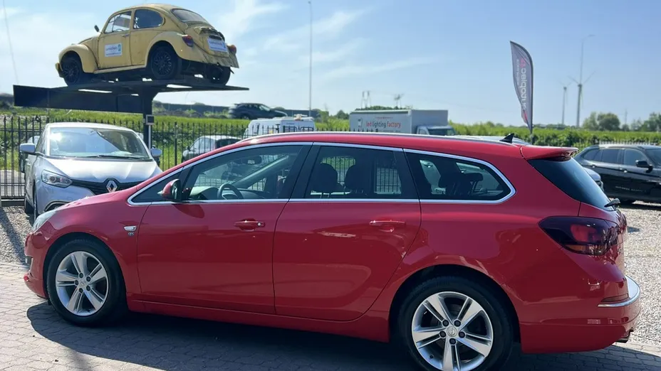 OPEL Astra -