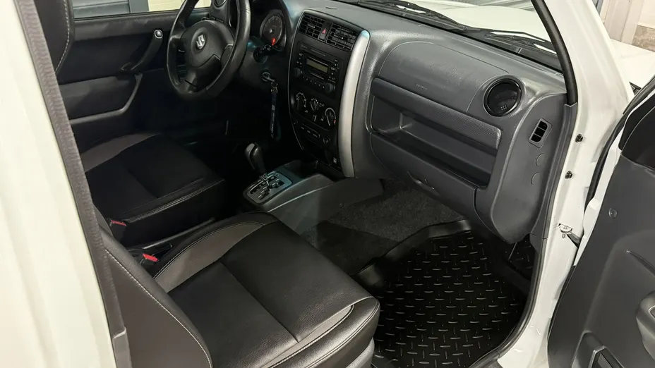 SUZUKI Jimny -