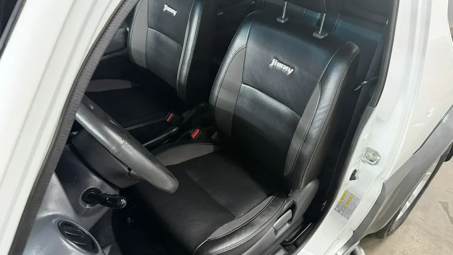 SUZUKI Jimny -