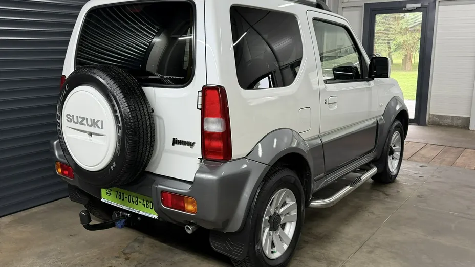 SUZUKI Jimny -