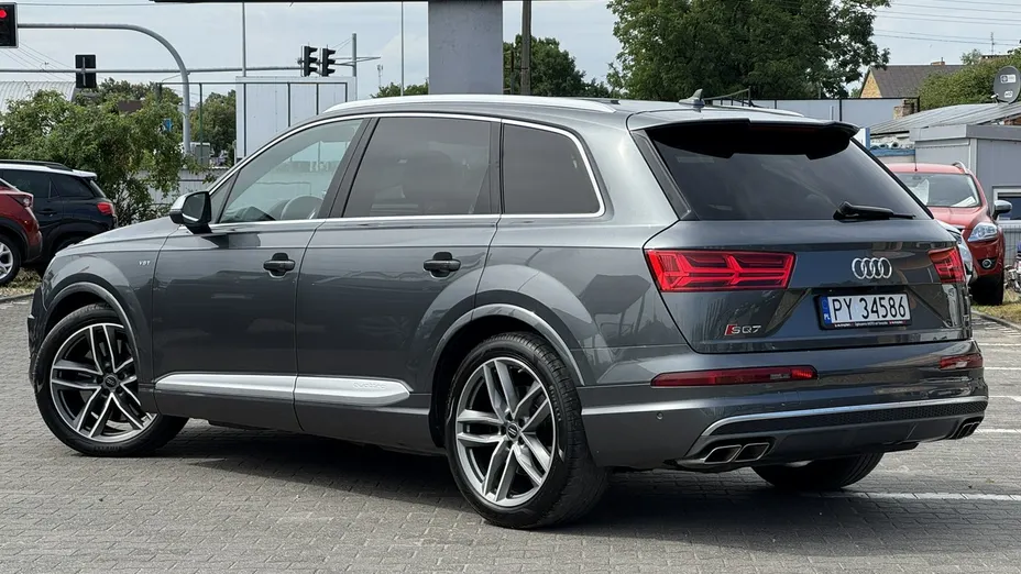 AUDI SQ7 -
