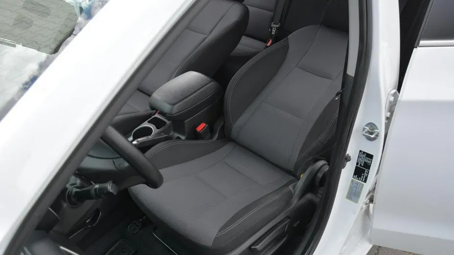 HYUNDAI i30 -