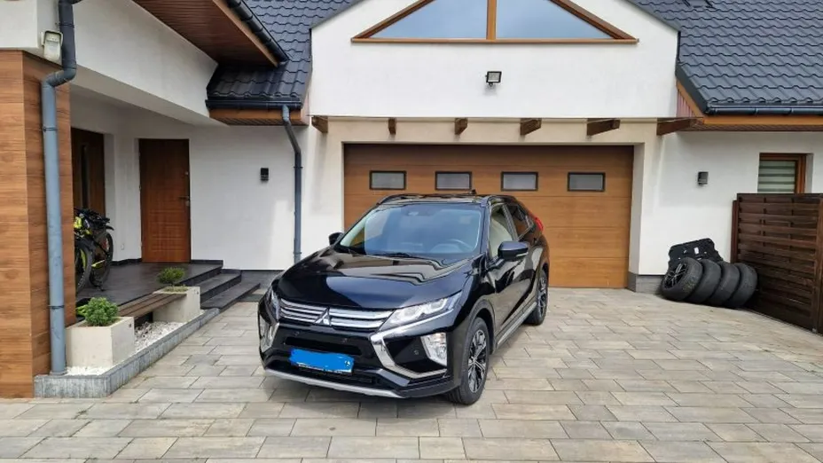 MITSUBISHI Eclipse Cross -