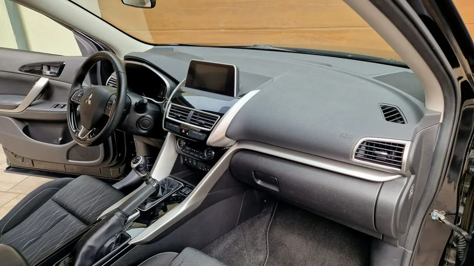 MITSUBISHI Eclipse Cross -