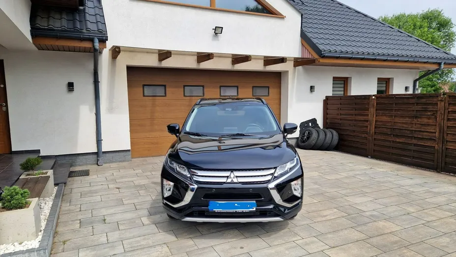 MITSUBISHI Eclipse Cross -