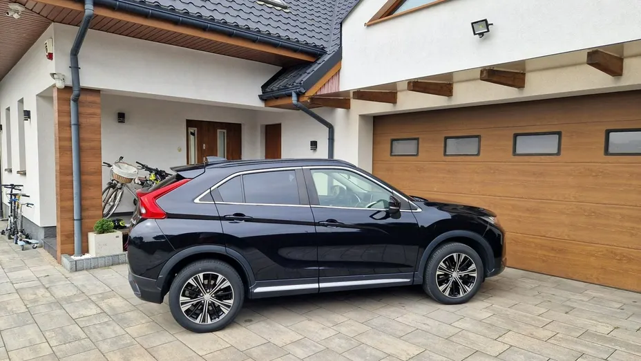 MITSUBISHI Eclipse Cross -