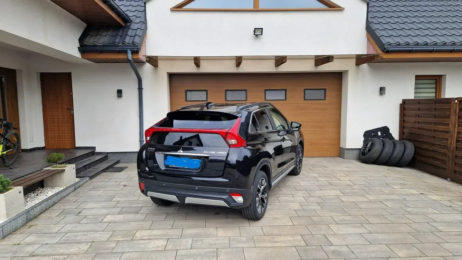 MITSUBISHI Eclipse Cross -