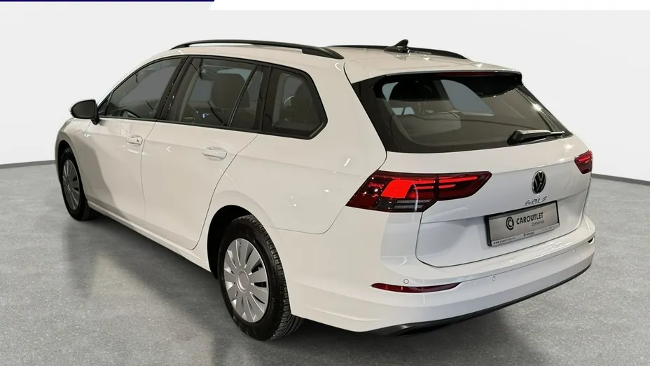 VOLKSWAGEN Golf -
