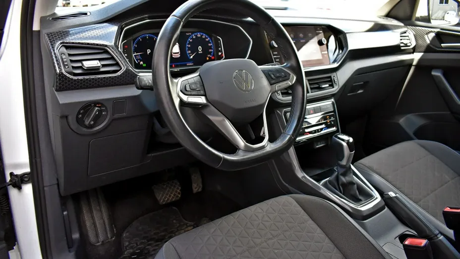 VOLKSWAGEN T-Cross -