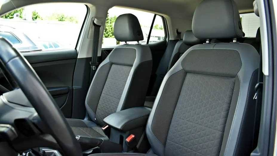 VOLKSWAGEN T-Cross -