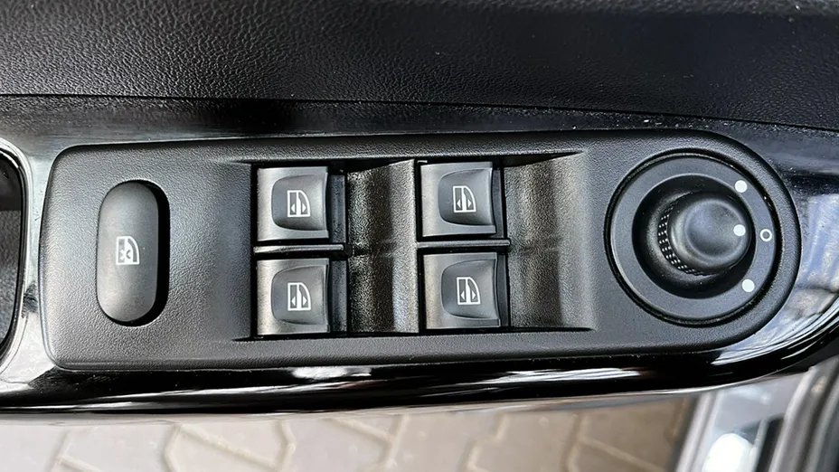 RENAULT Captur -