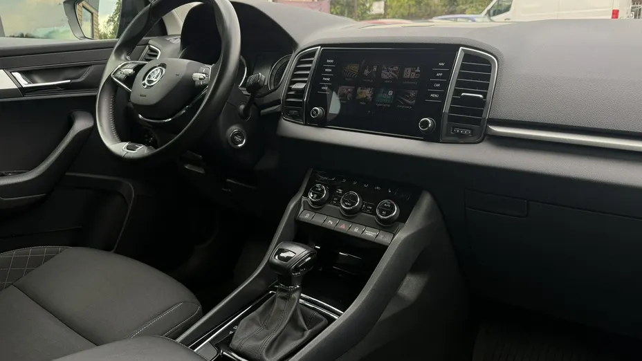 SKODA Karoq -