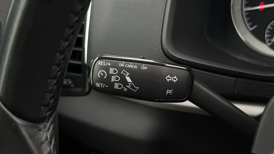 SKODA Karoq -