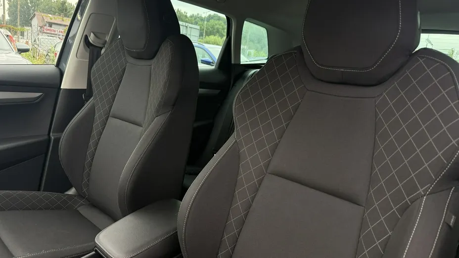 SKODA Karoq -