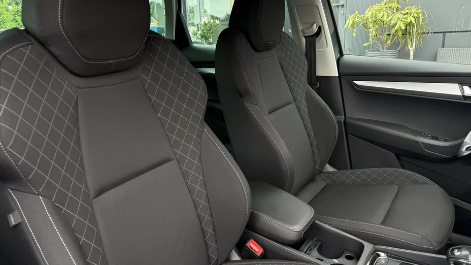 SKODA Karoq -